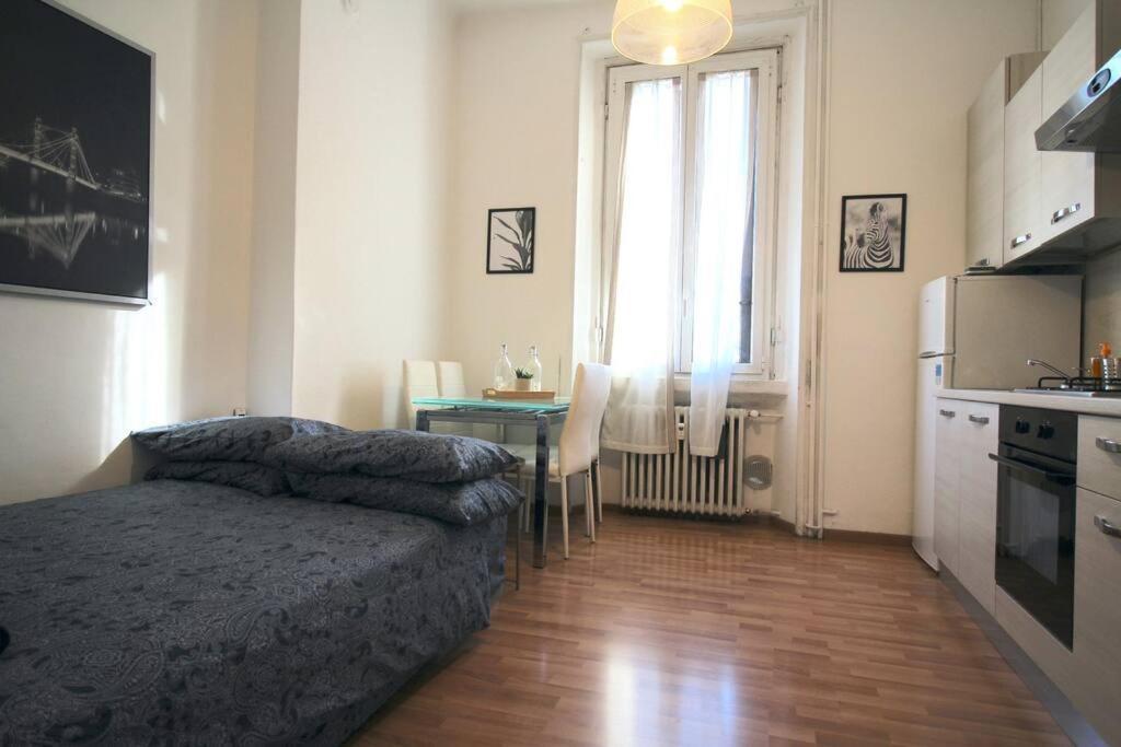 Splendido Bilocale A 4 Fermate Dal Duomo Διαμέρισμα Μιλάνο Εξωτερικό φωτογραφία
